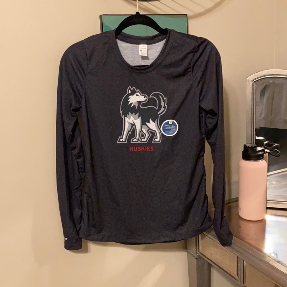 Brand new NIU top